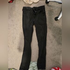 Black skinny jeans